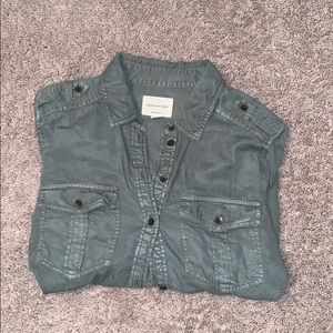 American eagle women’s  button up